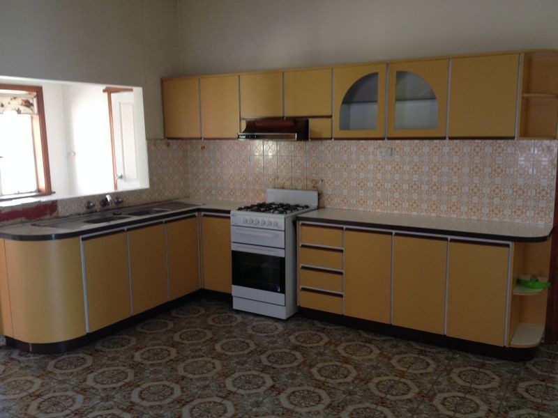 35 Dunedin St, Maidstone VIC 3012