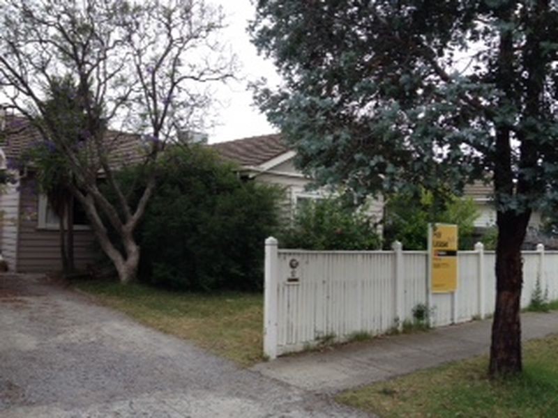 12 Thomson St, Maidstone VIC 3012