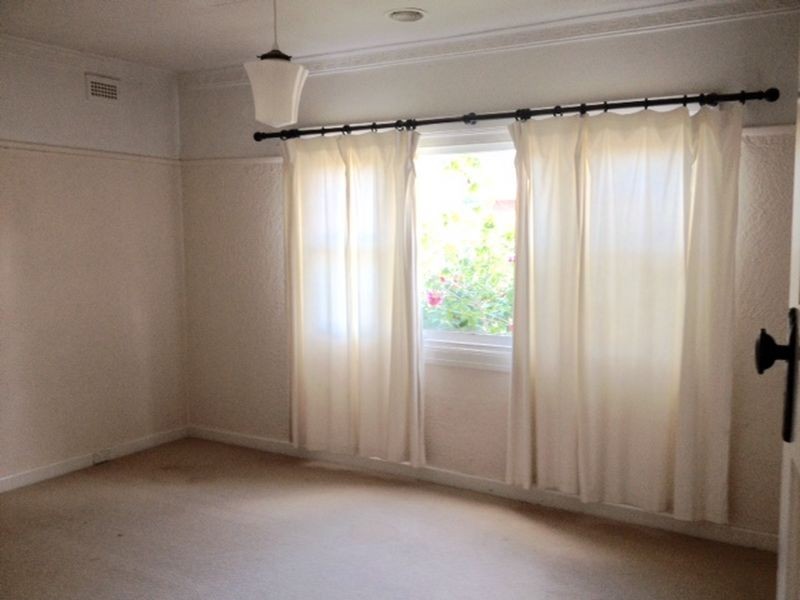 12 Thomson St, Maidstone VIC 3012