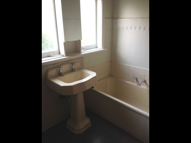 12 Thomson St, Maidstone VIC 3012