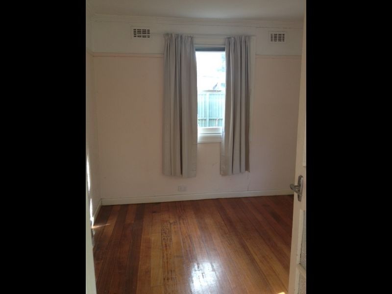 12 Thomson St, Maidstone VIC 3012