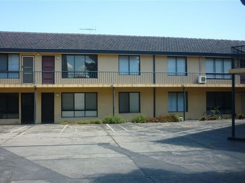 3/101 Ballarat Road, Footscray VIC 3011
