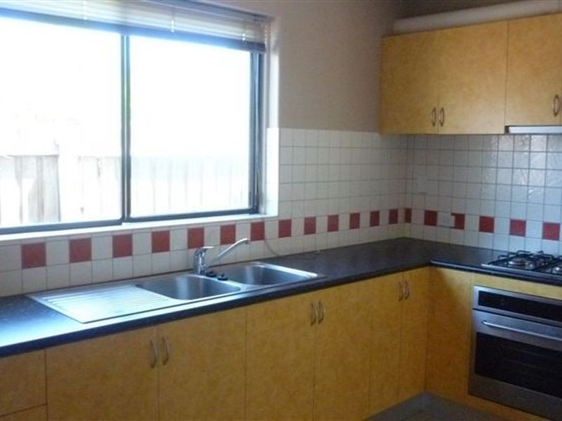 3/101 Ballarat Road, Footscray VIC 3011