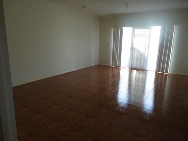 4/75-77 Darnley St, Braybrook VIC 3019