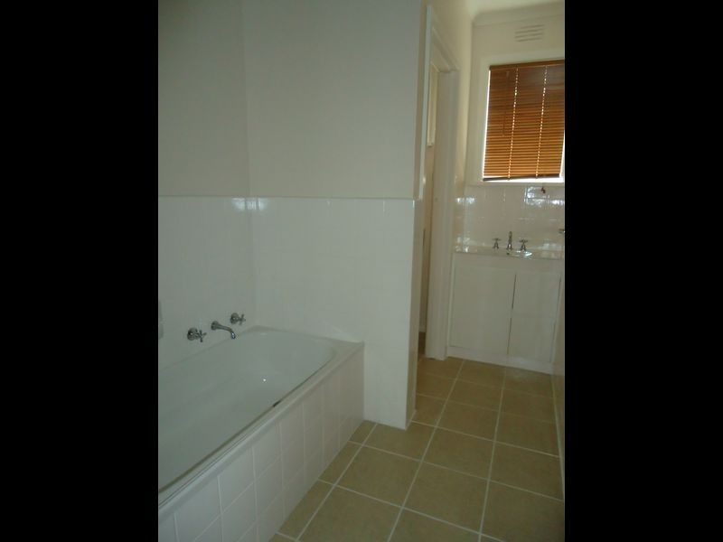 1/9 Buxton Street, West Footscray VIC 3012