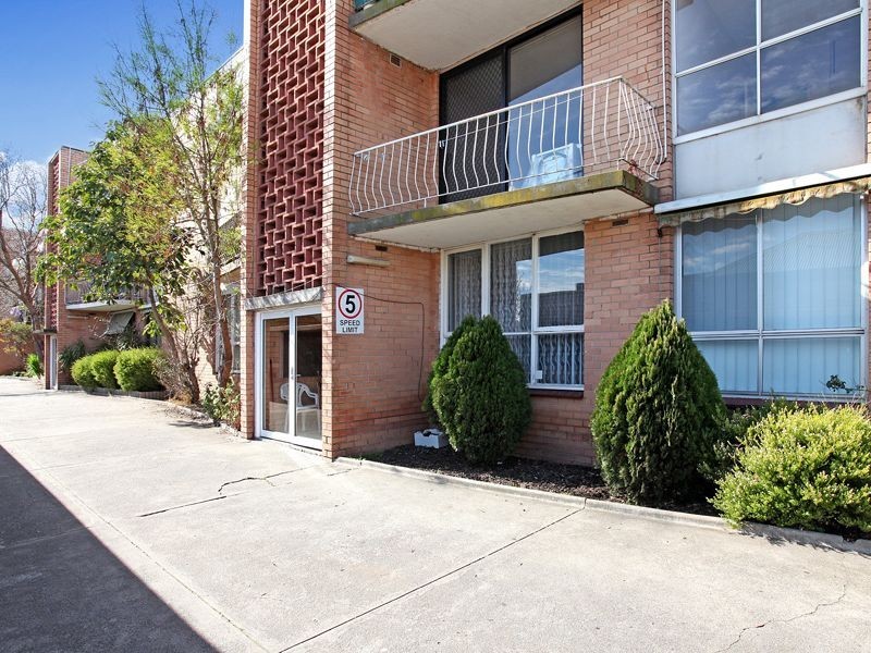 8/106-108 Cross Street, West Footscray VIC 3012