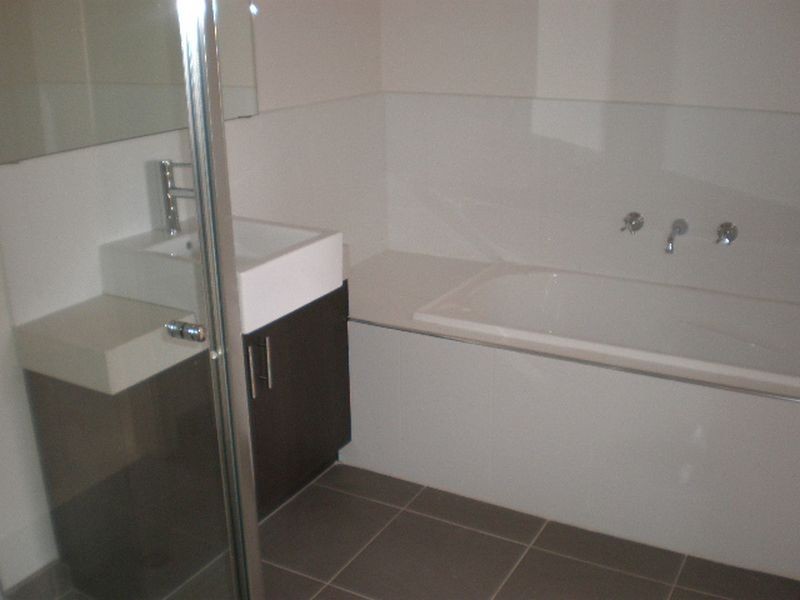 1/11 Vine Street, West Footscray VIC 3012