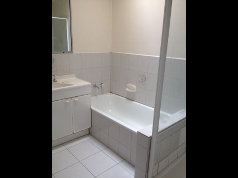 1/52 Omar St, Maidstone VIC 3012