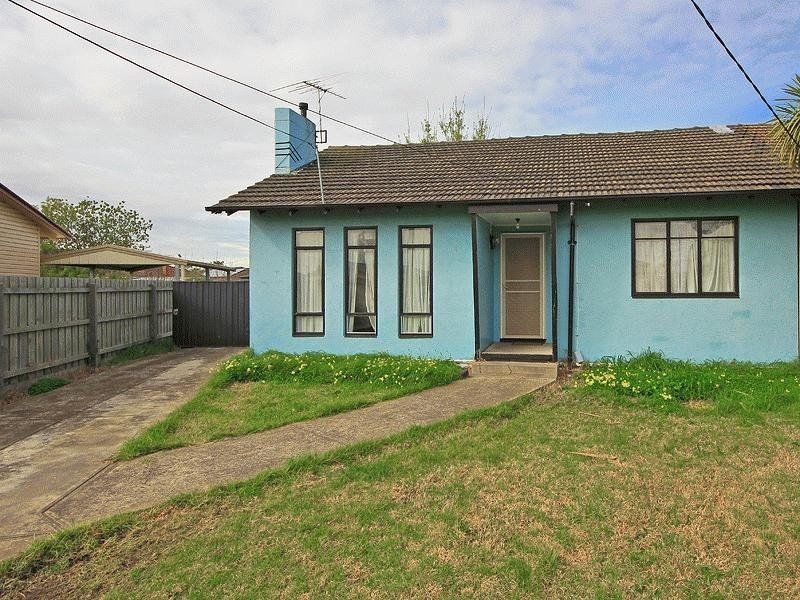 12 Barrie Court, Braybrook VIC 3019