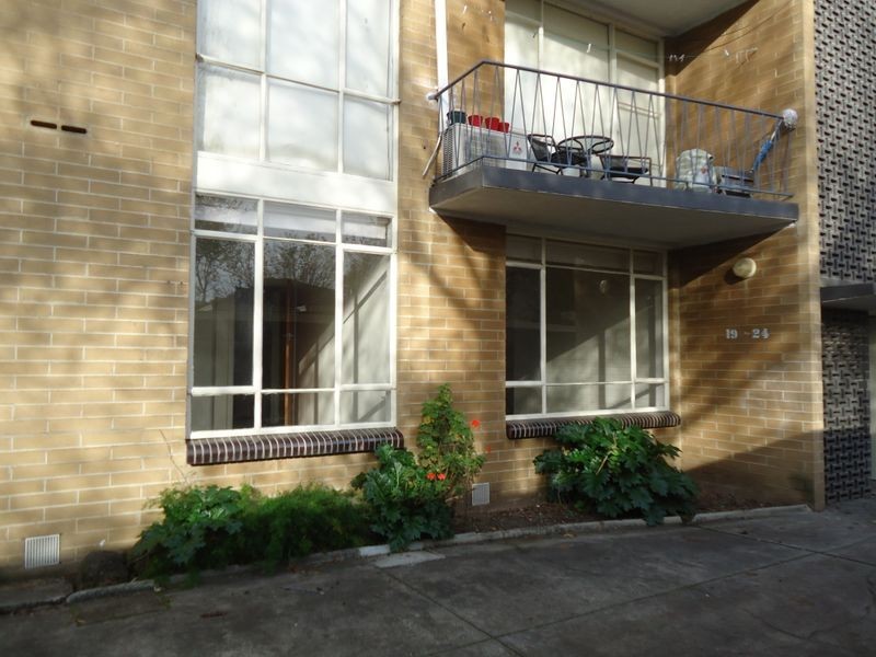 20/22 Blandford Street, West Footscray VIC 3012