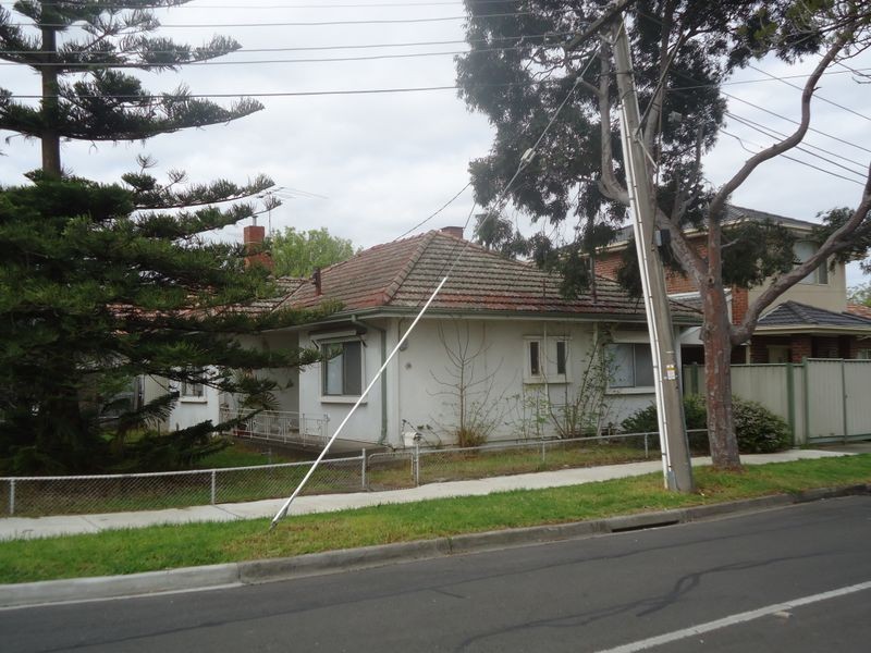 2/16 Yewers Street, Sunshine VIC 3020