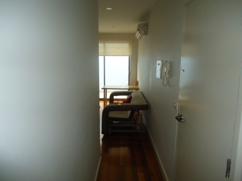 2/98 Nicholson Street, Footscray VIC 3011