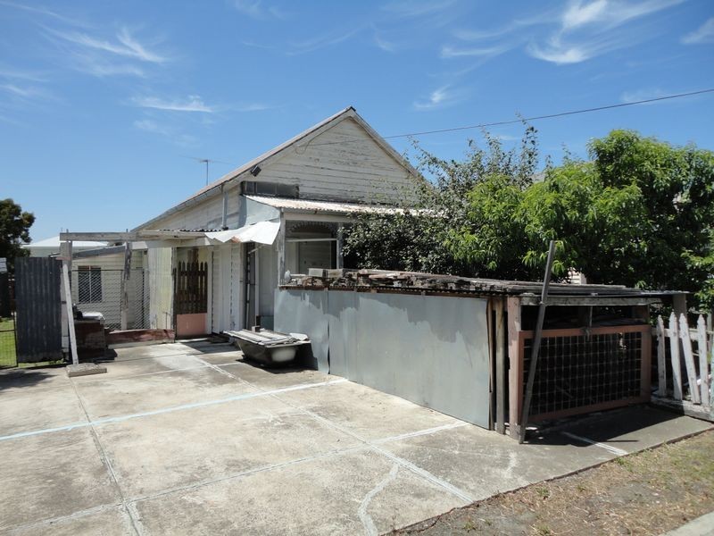 1 Buxton St, West Footscray VIC 3012