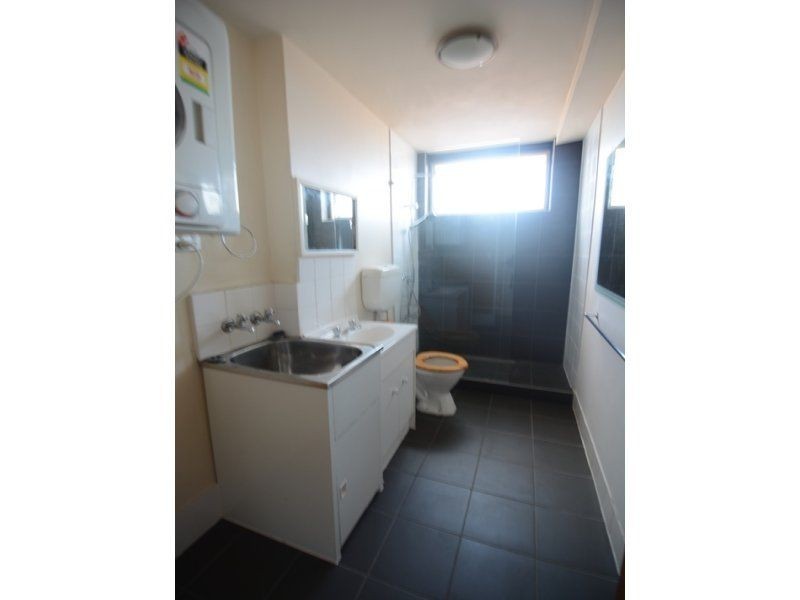 8/13 Alberta Street, West Footscray VIC 3012