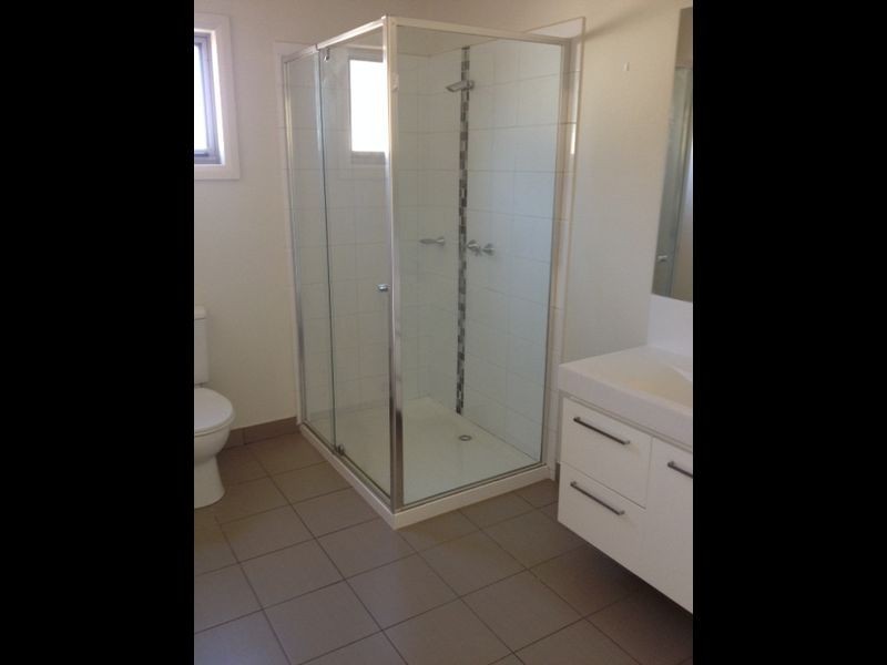 2/24 Dongola Road, West Footscray VIC 3012