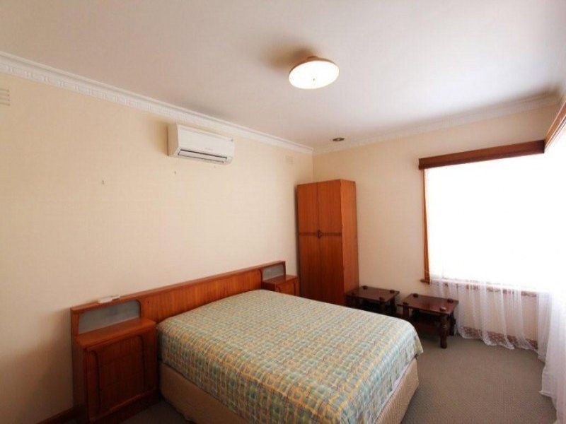 68 Phoenix Street, Sunshine North VIC 3020