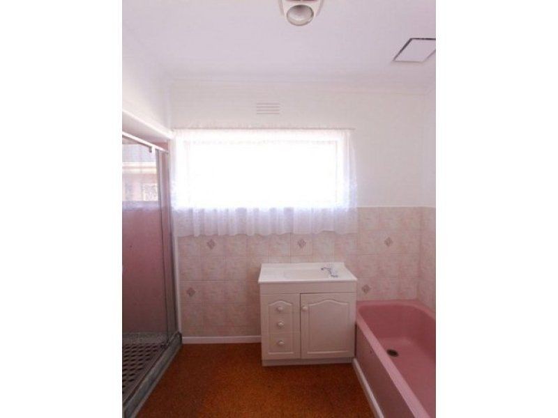 68 Phoenix Street, Sunshine North VIC 3020