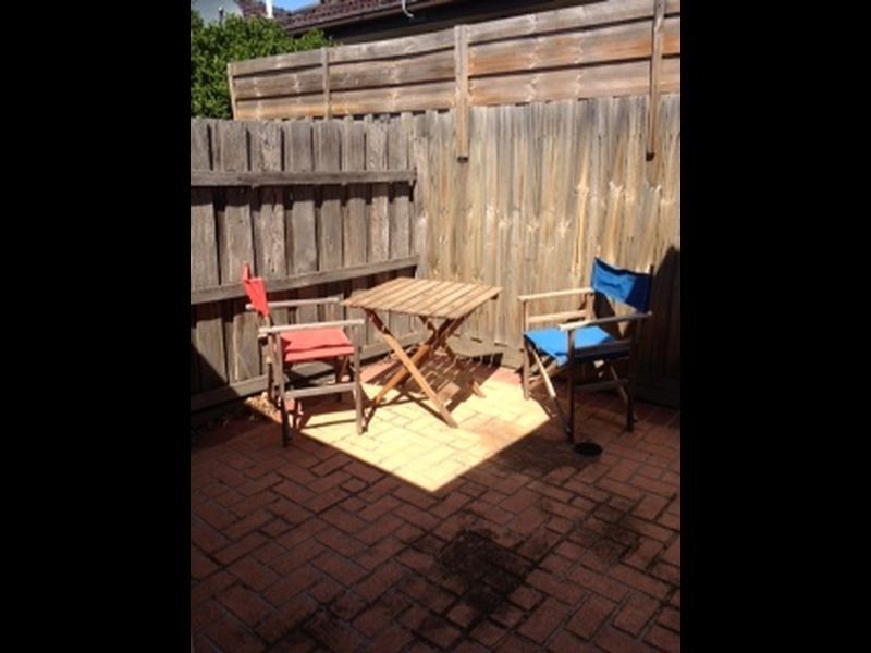 1/145 Essex Street, West Footscray VIC 3012