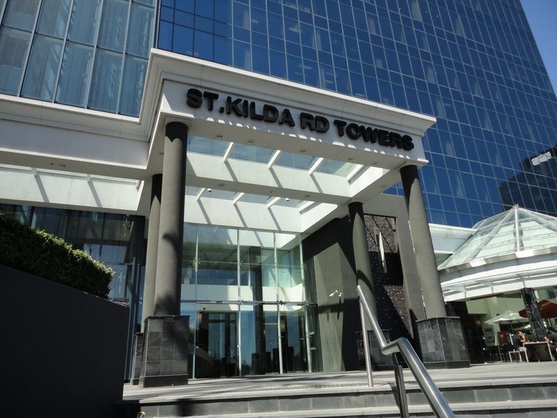 221/1 Queens Road, Melbourne VIC 3004