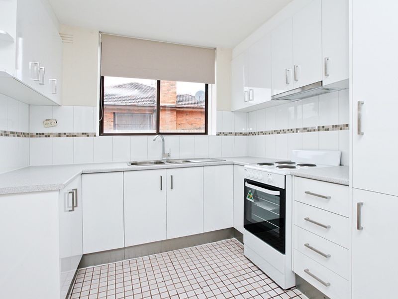 1/13 Empire Street, Footscray VIC 3011