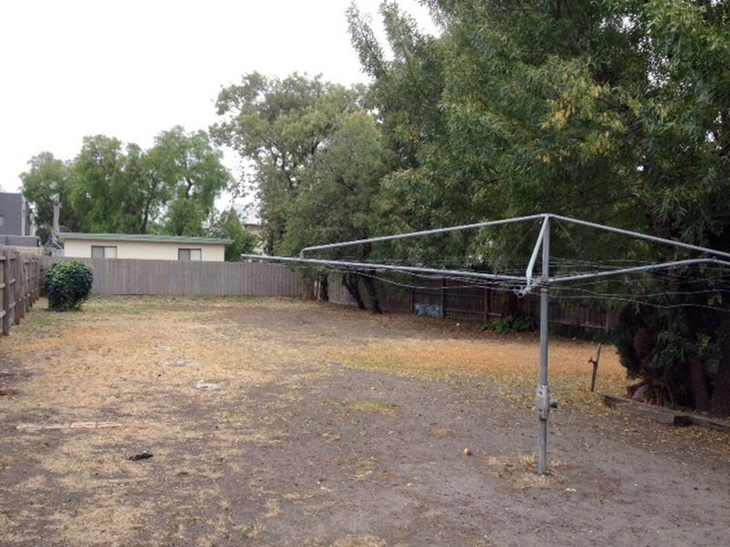 98 Cross Street, West Footscray VIC 3012