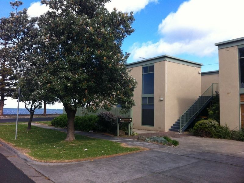 3/245 Esplanade, Altona VIC 3018