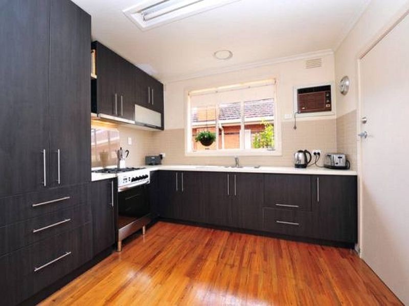 1/28 Commercial  Road, Footscray VIC 3011