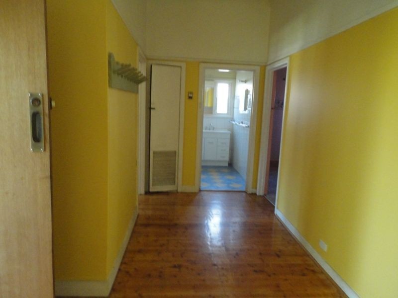 33 Dunedin Street, Maidstone VIC 3012