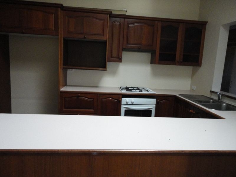 33 Dunedin Street, Maidstone VIC 3012