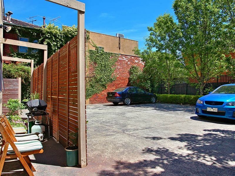 2/141 Glenhuntly Road, Elwood VIC 3184