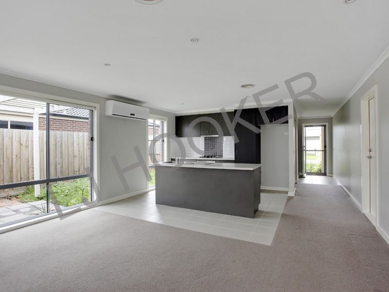 61 James Cook Drive, Truganina VIC 3029