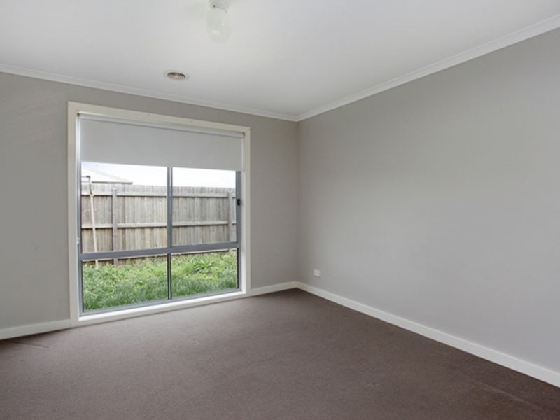 61 James Cook Drive, Truganina VIC 3029