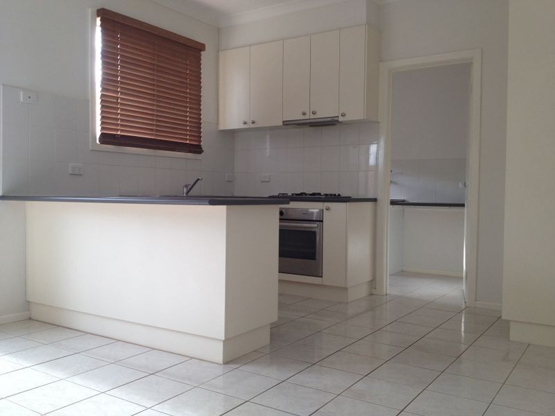 1/24 Scovell Crescent, Maidstone VIC 3012