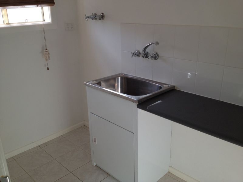 1/24 Scovell Crescent, Maidstone VIC 3012