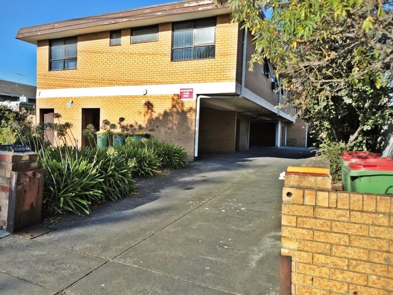 2/6 Empire Street, Footscray VIC 3011