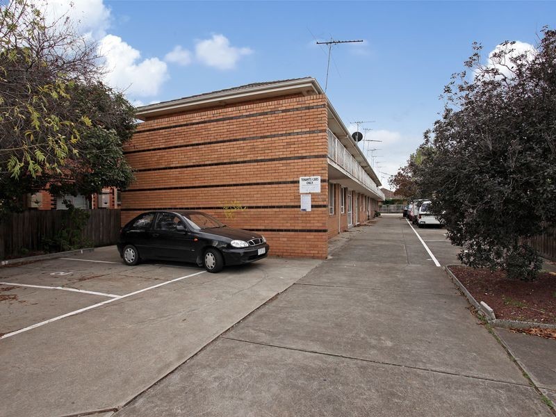 13/6 Carmichael Street, West Footscray VIC 3012