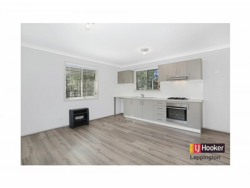 24 Mark Road, Rossmore NSW 2557