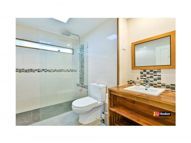 27 Manooka Crescent, Bradbury NSW 2560