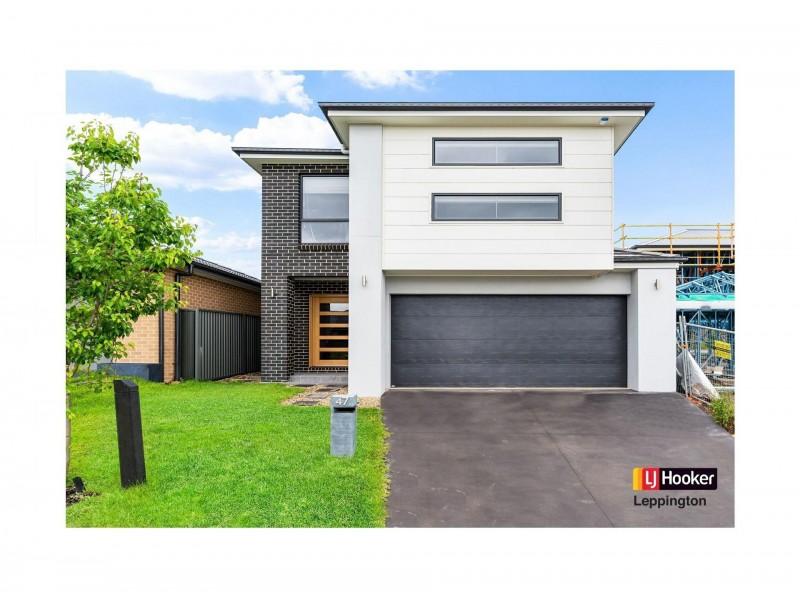 47 Sweetman Circuit, Denham Court NSW 2565