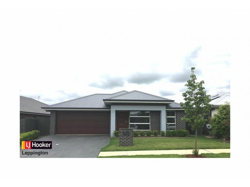 19 McNeill Circuit, Oran Park NSW 2570