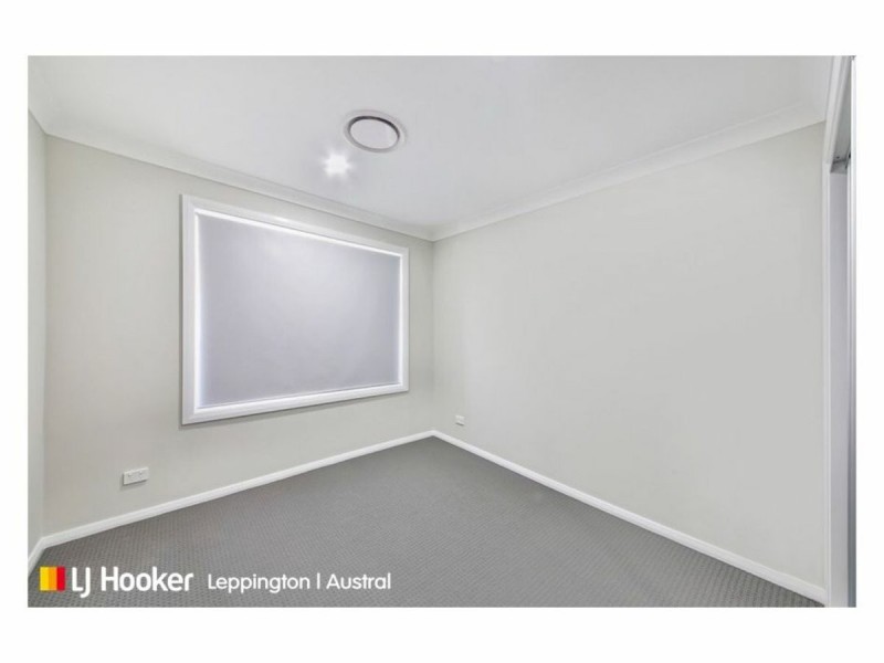 19 McNeill Circuit, Oran Park NSW 2570