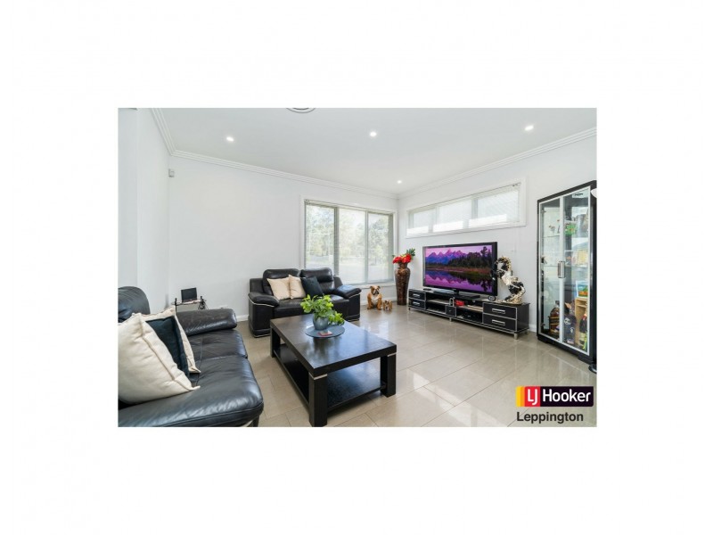 84 Maidenhair Avenue, Denham Court NSW 2565