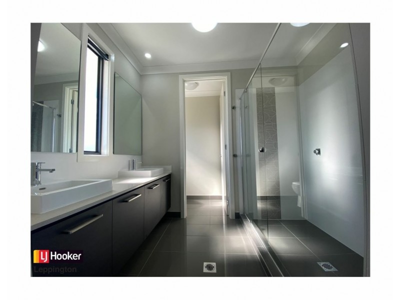 17 Plumegrass Avenue, Denham Court NSW 2565