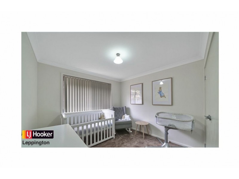 64 Hampshire Boulevard, Spring Farm NSW 2570