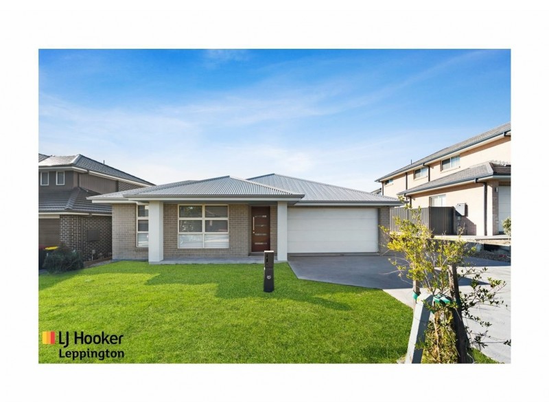 11 Davidson Street, Oran Park NSW 2570