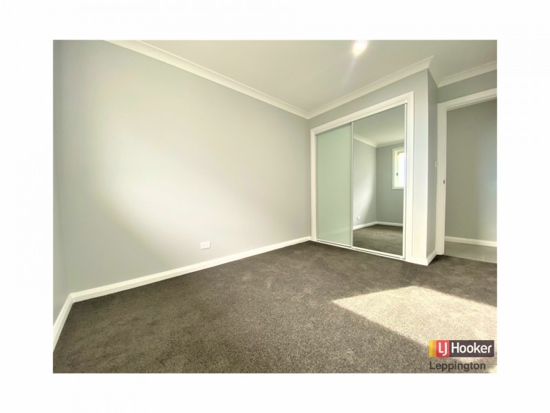 11 Davidson Street, Oran Park NSW 2570
