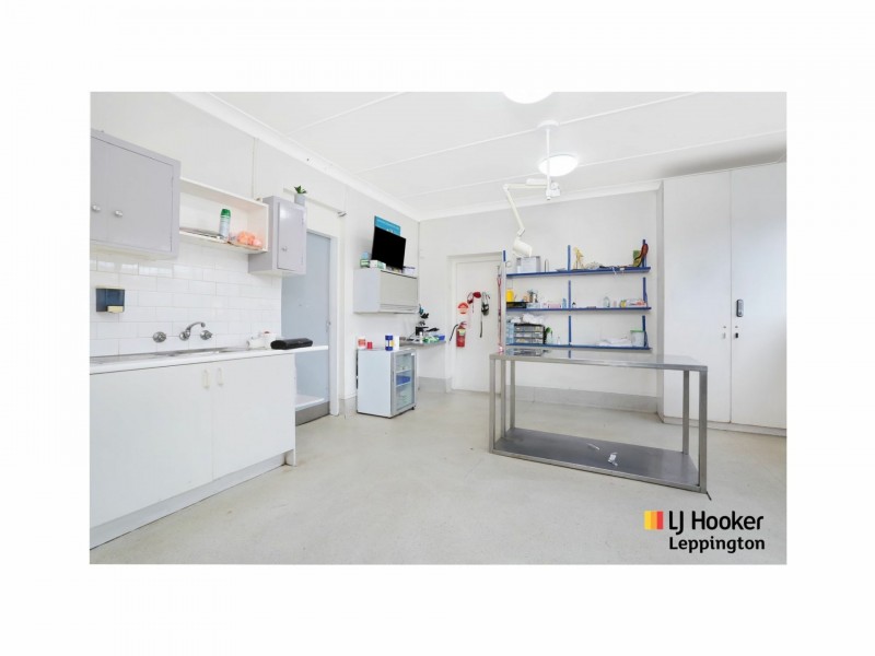 2 Gill Avenue, Liverpool NSW 2170