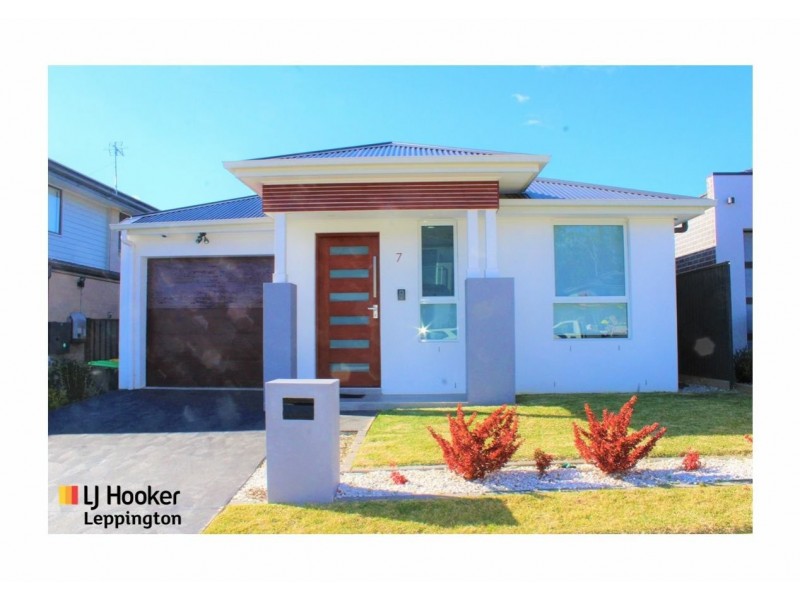 7 Storksbill Avenue, Denham Court NSW 2565