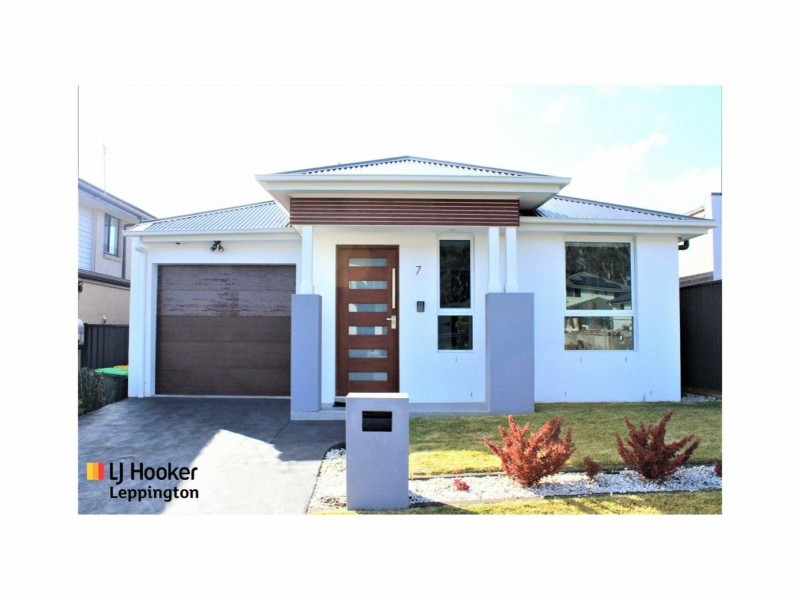 7 Storksbill Avenue, Denham Court NSW 2565