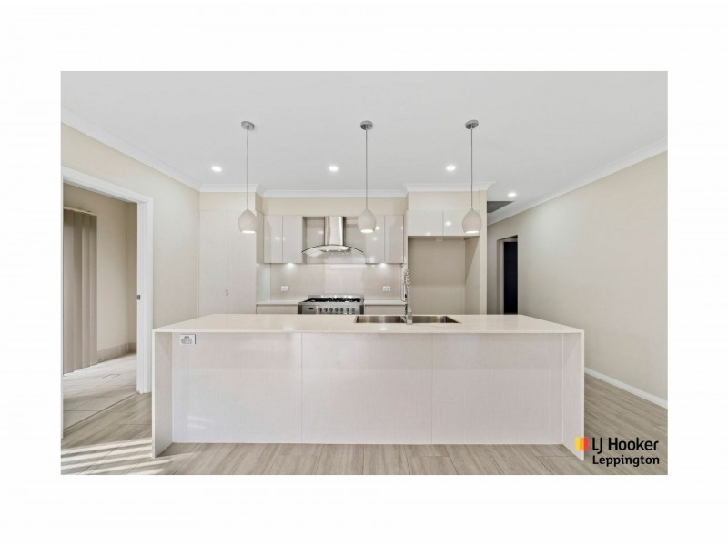 42 Longview Road, Gledswood Hills NSW 2557